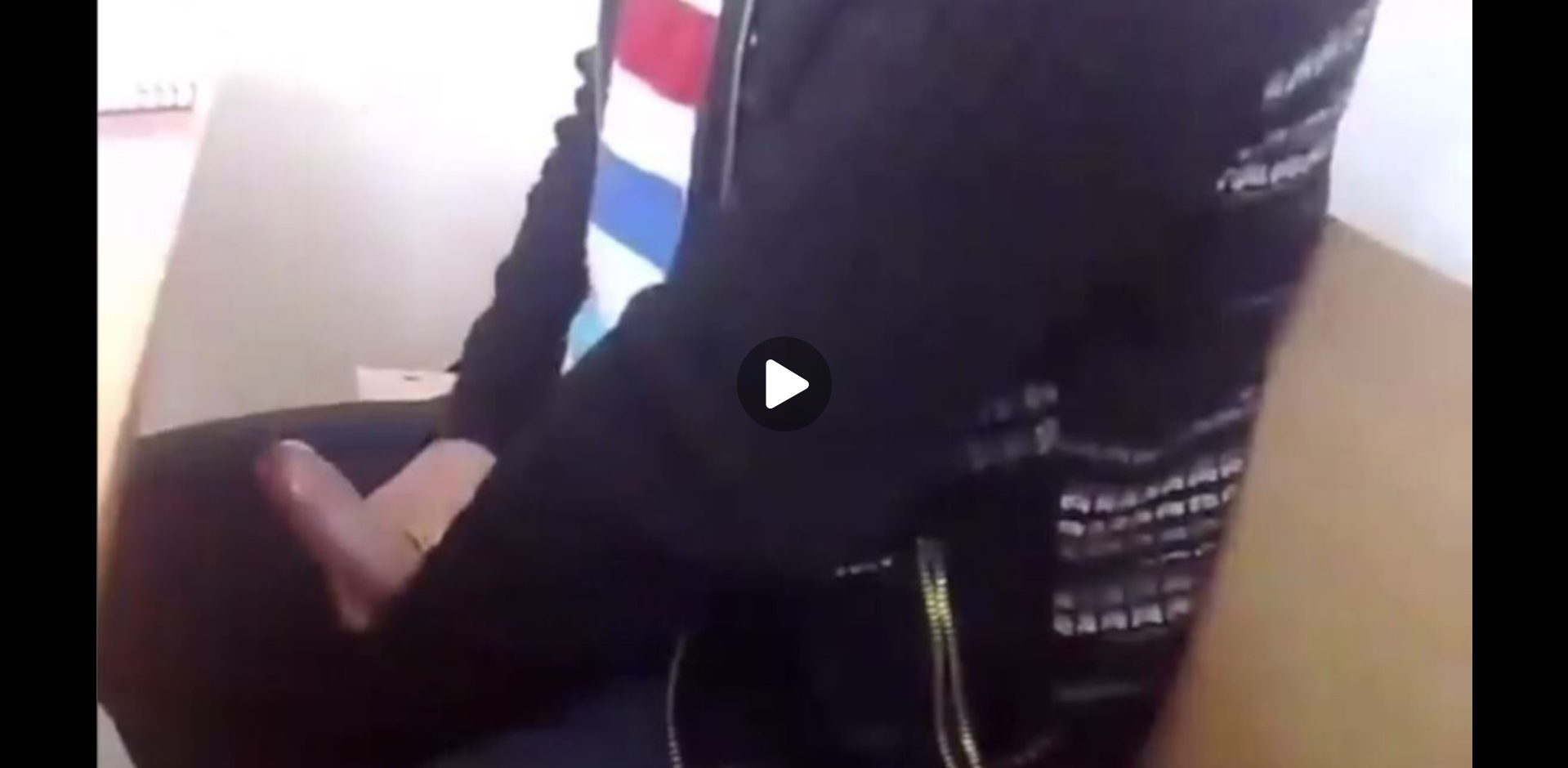 Thumbnail for COLLEGE CLASSROOM! Guys 18+ jerking it out in class!