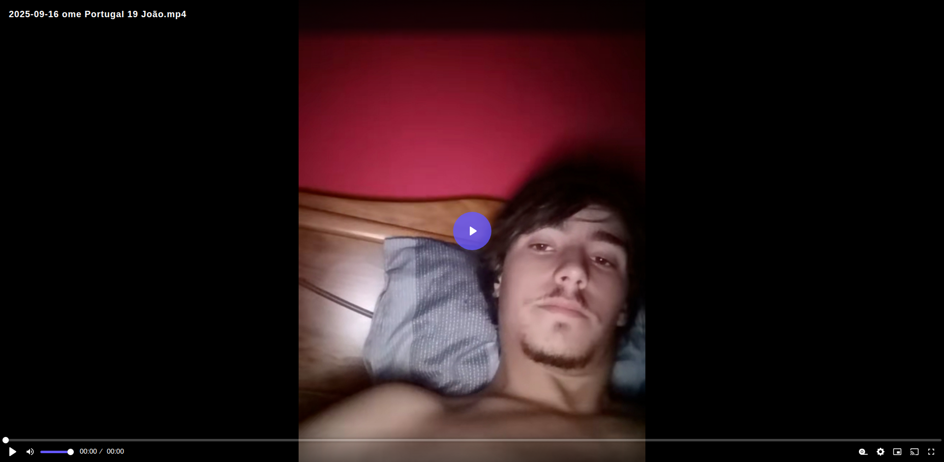 Thumbnail for João, 19yo from Portugal