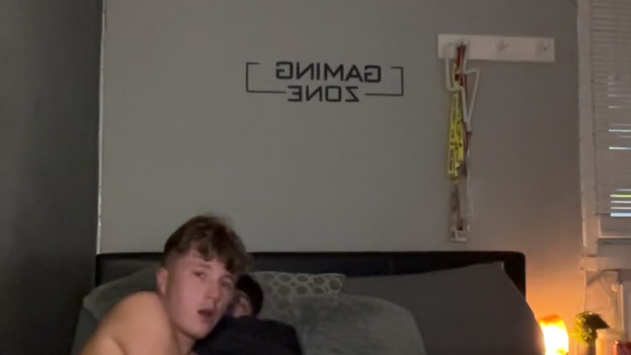 Thumbnail for 2 HotLads 024